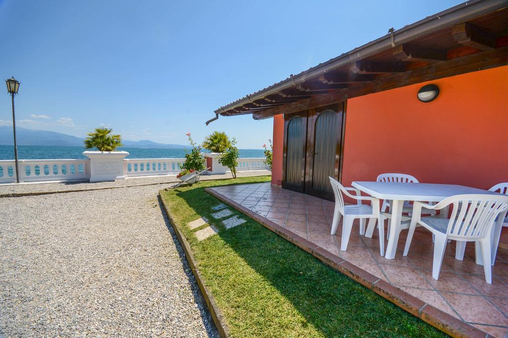 Villa Garuti Village Padenghe sul Garda Room photo